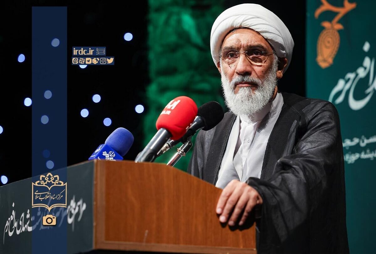 واکنش مصطفی پورمحمدی به درخواست برخی برای اجرای قانون عفاف و حجاب/ موضوع اول کشور حفظ کشور و پس از آن معیشت مردم و بعد حفظ آرامش جامعه است واکنش مصطفی پورمحمدی به درخواست برخی برای اجرای قانون عفاف و حجاب/ موضوع اول کشور حفظ کشور و پس از آن معیشت مردم و بعد حفظ آرامش جامعه است