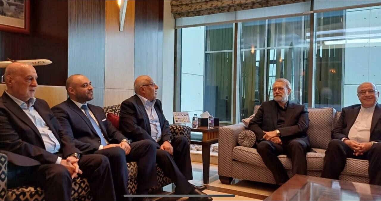 لاریجانی پس از ورود به بیروت: همواره به دنبال تحقق منافع ملی لبنان خواهیم بود/ رنج ملت لبنان را ما هم در ایران حس میکنیم لاریجانی پس از ورود به بیروت: همواره به دنبال تحقق منافع ملی لبنان خواهیم بود/ رنج ملت لبنان را ما هم در ایران حس میکنیم