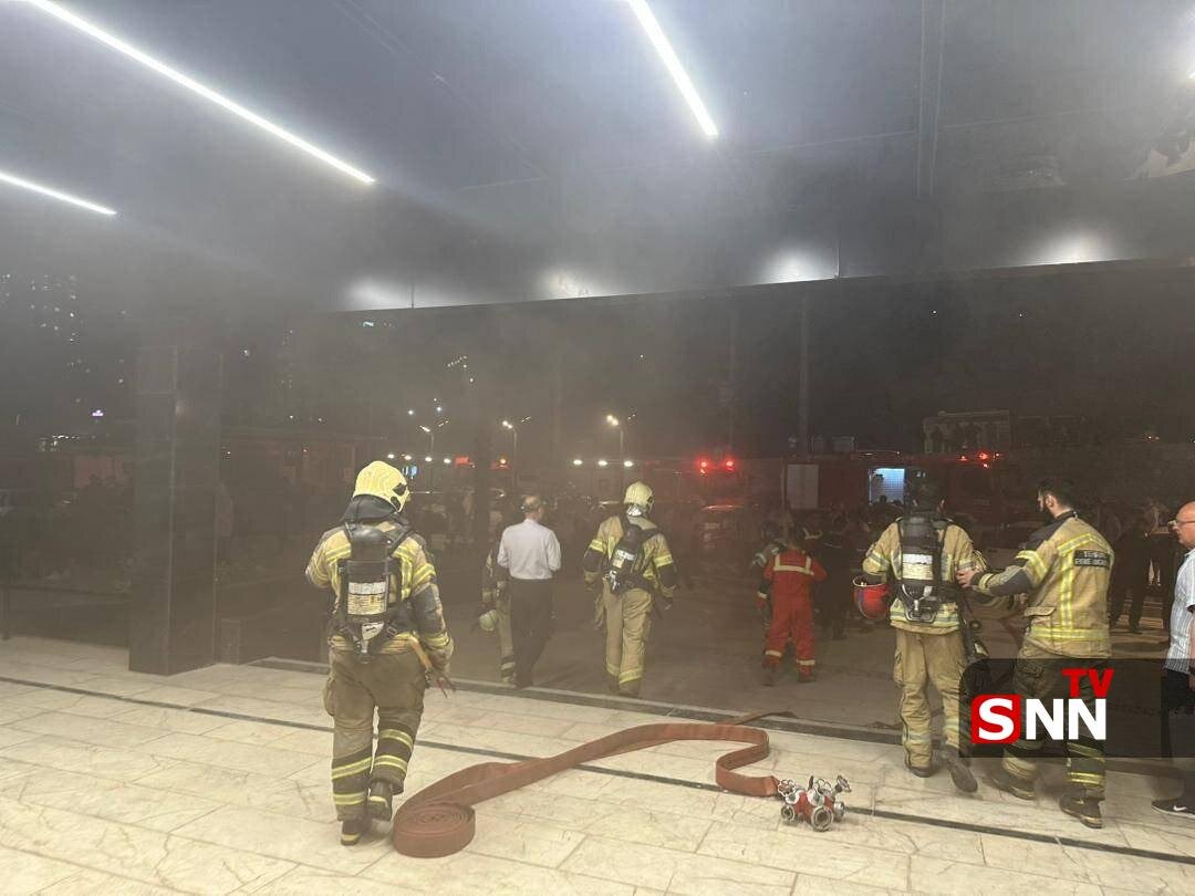 آتشسوزی در برج ۲۵ طبقه در تهران آتشسوزی در برج ۲۵ طبقه در تهران