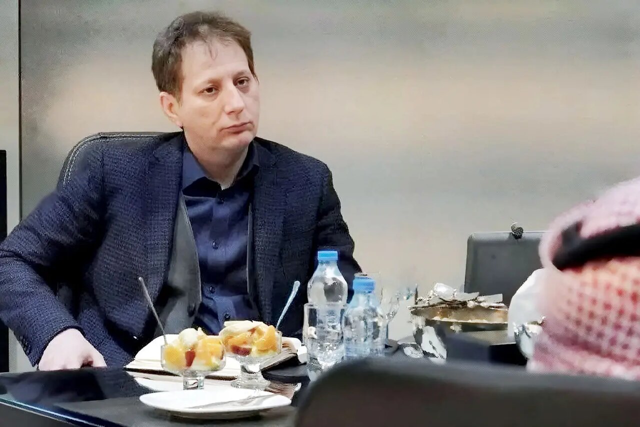 بابک زنجانی واقعا پول دارد یا باز هم مثل گذشته کاسه ای زیر نیم کاسه است؟/ بابک زنجانی برای شهرام جزایری"بابک عزیزم" است! بابک زنجانی واقعا پول دارد یا باز هم مثل گذشته کاسه ای زیر نیم کاسه است؟/ بابک زنجانی برای شهرام جزایری"بابک عزیزم" است!