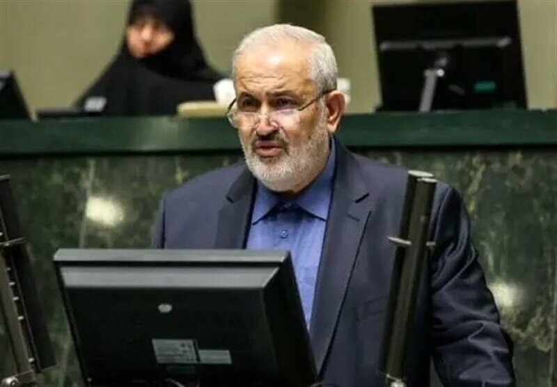 نماینده مجلس: استیضاح وزیر نیرو بعید است/ ریشههای مشکل ناترازی برق صرفاً به این وزیر و دولت برنمیگردد نماینده مجلس: استیضاح وزیر نیرو بعید است/ ریشههای مشکل ناترازی برق صرفاً به این وزیر و دولت برنمیگردد