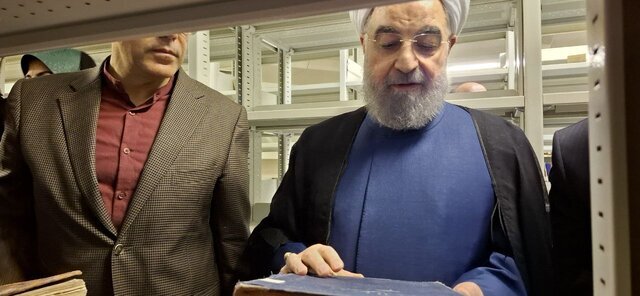 رئیس جمهوری اسبق کتابخانهاش را اهدا کرد/ روحانی مشغول تدوین چه کتابهایی است؟ رئیس جمهوری اسبق کتابخانهاش را اهدا کرد/ روحانی مشغول تدوین چه کتابهایی است؟