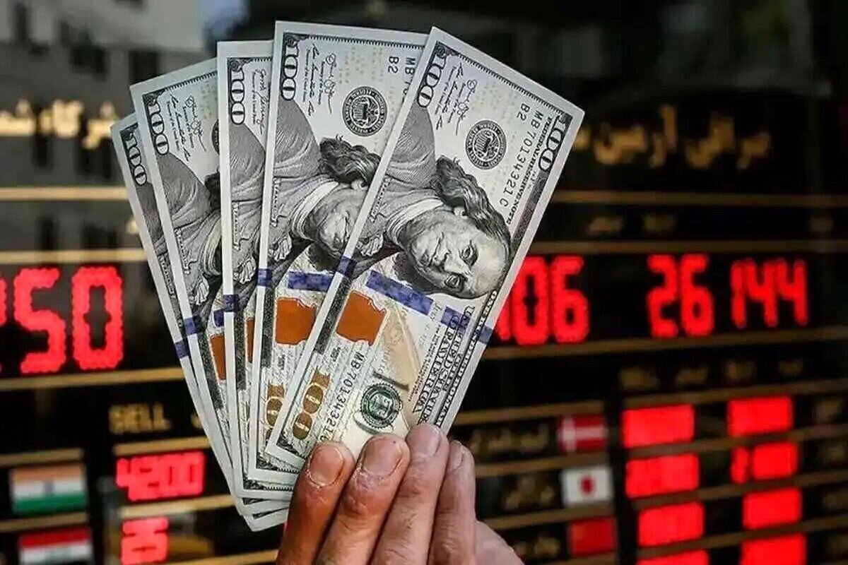 قیمت دلار چرا برخلاف انتظار در روزهای احیر عقب نشینی کرد؟ قیمت دلار چرا برخلاف انتظار در روزهای احیر عقب نشینی کرد؟