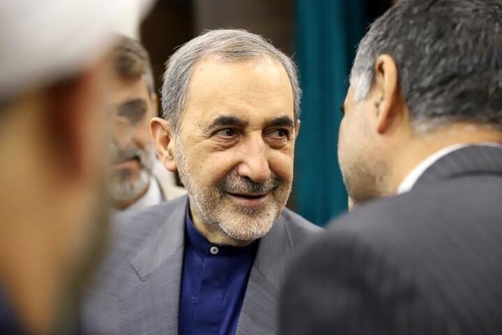 انتقاد تند ولایتی از جمهوری آذربایجان/ امیدوارم خبر میزبانی باکو از خاخامهای صهیونیست درست نباشد/ این حرکت بیمنطق و ضد اسلامی و انسانی است انتقاد تند ولایتی از جمهوری آذربایجان/ امیدوارم خبر میزبانی باکو از خاخامهای صهیونیست درست نباشد/ این حرکت بیمنطق و ضد اسلامی و انسانی است