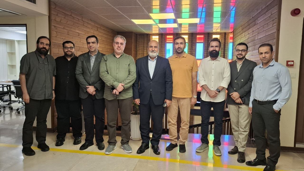 تقدیر از سامانههای آنلاین فروش بلیت سینما تقدیر از سامانههای آنلاین فروش بلیت سینما
