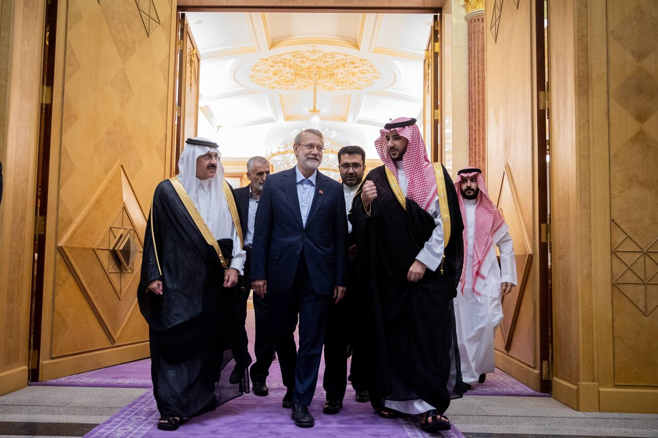روایت لاریجانی از دیدارش با محمد بن سلمان ولیعهد سعودی روایت لاریجانی از دیدارش با محمد بن سلمان ولیعهد سعودی