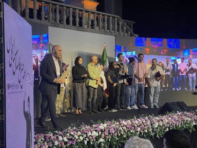 عذرخواهی پرویز پرستویی از مردم سیستان و بلوچستان / اگر رنجیدهاند، پوزش میخواهم