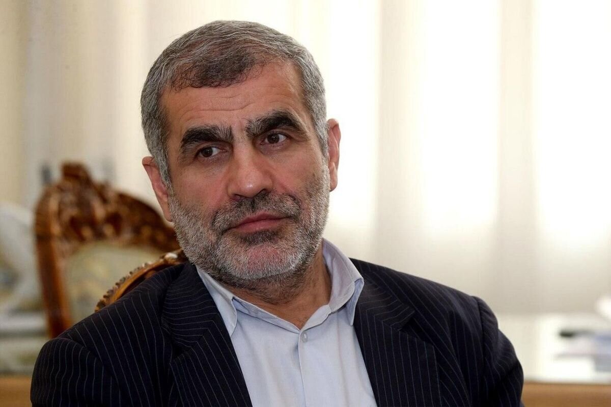 آقای نایب رئیس مجلس! مردم کاسه چه کنم چه کنم در دست دارند، شما نگران حقوقت هستی؟/ چه گلی بر سر ما زدهاید که طلب حقوق بیشتر میکنید؟ آقای نایب رئیس مجلس! مردم کاسه چه کنم چه کنم در دست دارند، شما نگران حقوقت هستی؟/ چه گلی بر سر ما زدهاید که طلب حقوق بیشتر میکنید؟