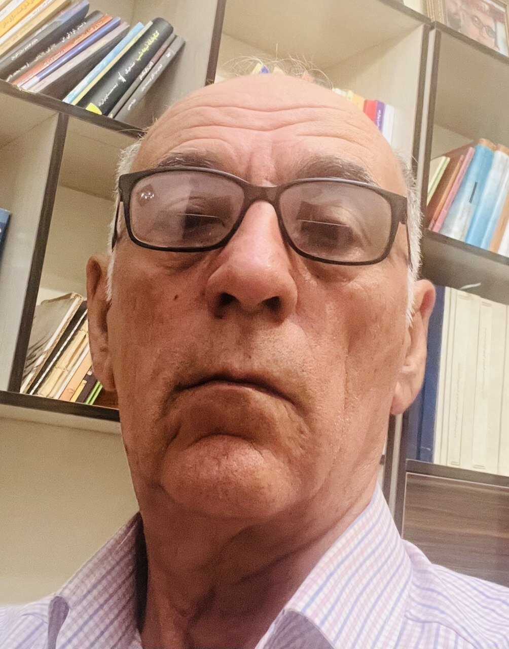 چرا معلمان ایران در تصمیمگیریهای آموزشی سهمی ندارند؟ چرا معلمان ایران در تصمیمگیریهای آموزشی سهمی ندارند؟