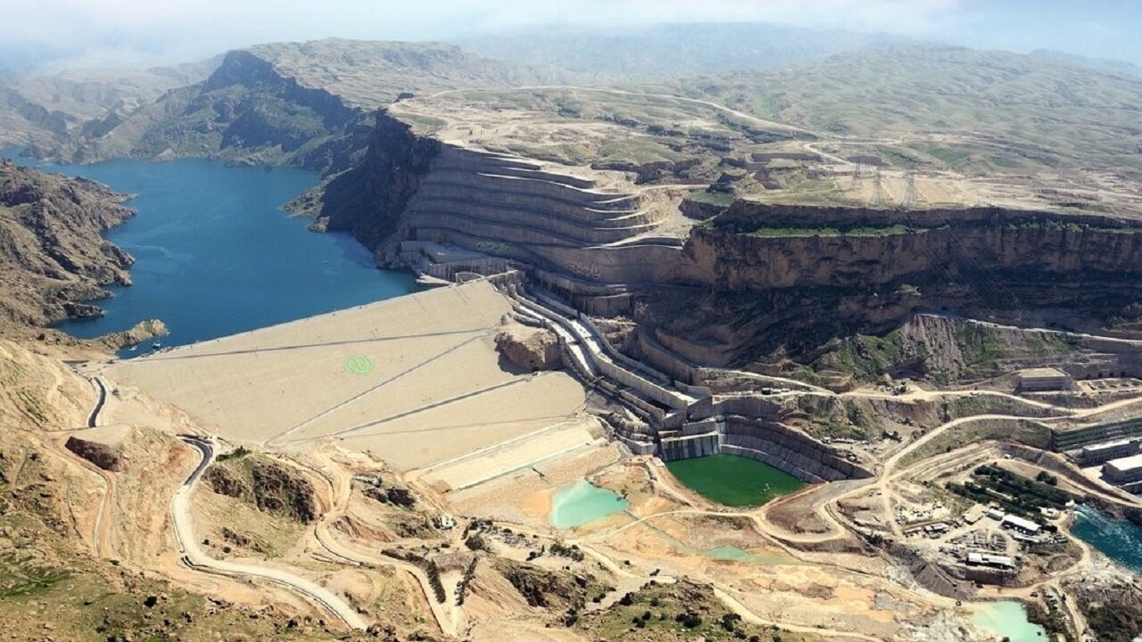 آب کارون را منتقل نکنید؛ کشاورزی خوزستان تشنه می ماند/ ما سالهاست با منابع آبی بازی میکنیم آب کارون را منتقل نکنید؛ کشاورزی خوزستان تشنه می ماند/ ما سالهاست با منابع آبی بازی میکنیم