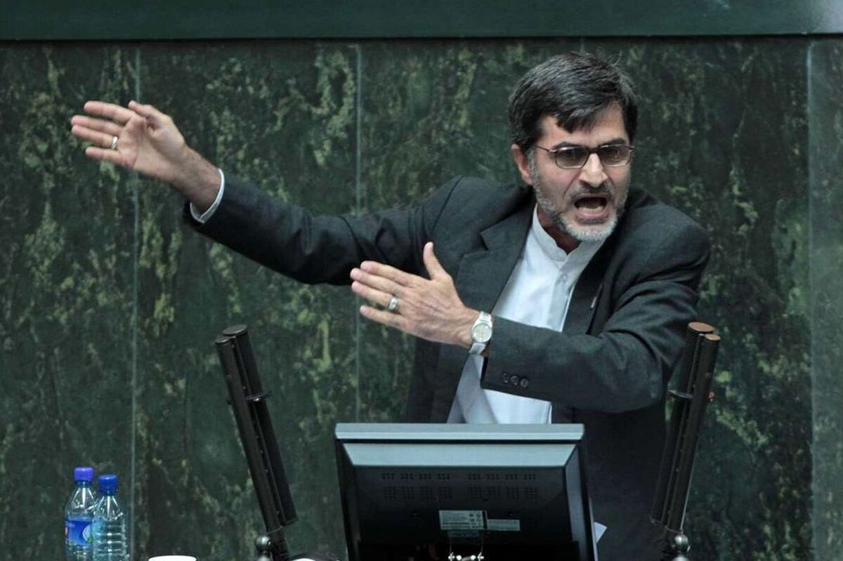 حمله کوچکزاده به سید حسن خمینی؛ عراقچی گفت این اصلاح طلبها بیش از همه به من صدمه میزنند/ حاجیبابایی: مطالب مغایر، در خط انقلاب نیست حمله کوچکزاده به سید حسن خمینی؛ عراقچی گفت این اصلاح طلبها بیش از همه به من صدمه میزنند/ حاجیبابایی: مطالب مغایر، در خط انقلاب نیست