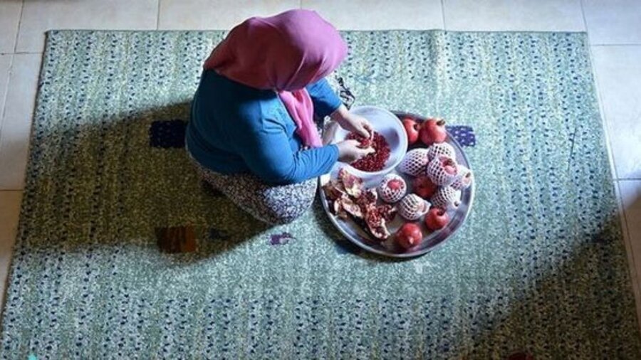 این شغل درآمد ندارد، هیچ وقت هم تمام نمیشود این شغل درآمد ندارد، هیچ وقت هم تمام نمیشود