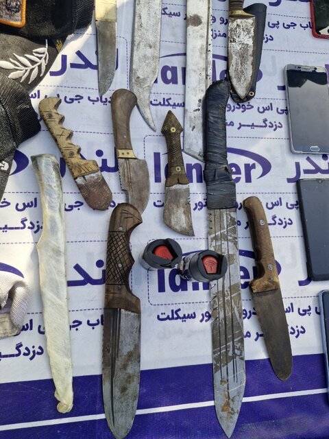 فرار زورگیران از مجازات سنگین بهکمک سلفون/ ماجرا چیست؟ فرار زورگیران از مجازات سنگین بهکمک سلفون/ ماجرا چیست؟