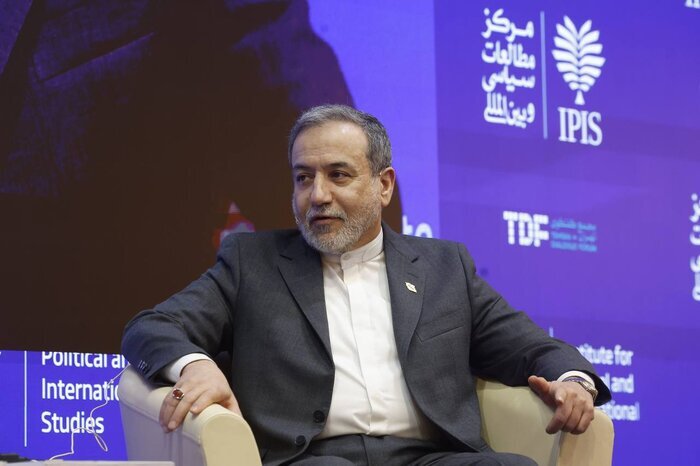 عراقچی: آمریکا درخواست مذاکره کرده است/ در جنگ۱۲روزه،پیام «تسلیم بیقید و شرط» به «آتشبس بیقید و شرط» تبدیل شد/ آسمان اسرائیل دست موشکهای ایران بود عراقچی: آمریکا درخواست مذاکره کرده است/ در جنگ۱۲روزه،پیام «تسلیم بیقید و شرط» به «آتشبس بیقید و شرط» تبدیل شد/ آسمان اسرائیل دست موشکهای ایران بود