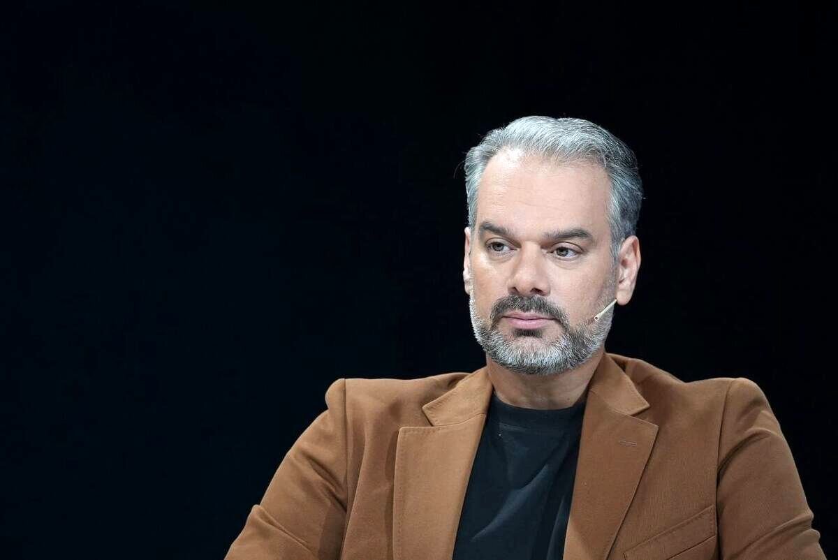 رشیدی کوچی: خیلی از وزرا هم برای خروج از زیر تیغ استیضاح، حاضر به ارائه انواع باجها میشوند رشیدی کوچی: خیلی از وزرا هم برای خروج از زیر تیغ استیضاح، حاضر به ارائه انواع باجها میشوند