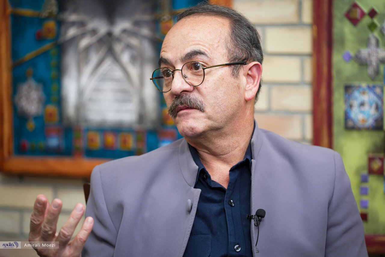 خالقی هنرستان موسیقی را خانه خود میدانست / نقدها در مقابل آن همه کاری وزیری و خالقی کردند، بسیار کوچکند خالقی هنرستان موسیقی را خانه خود میدانست / نقدها در مقابل آن همه کاری وزیری و خالقی کردند، بسیار کوچکند