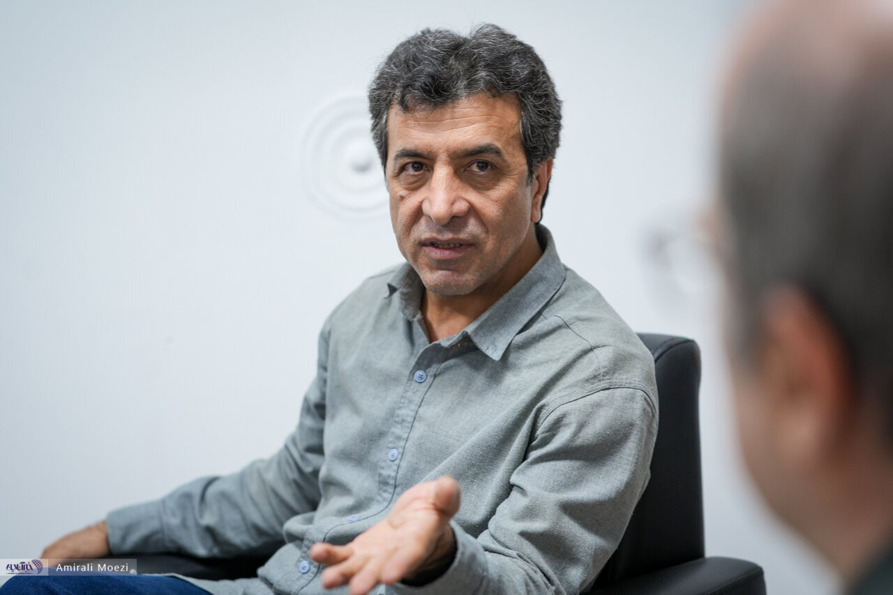 هزار افسوس که بسیار کسان او را از این خانه ترساندند و ناچار کوچاندند/ یادداشت فارِس باقری در عزای بهرام بیضایی هزار افسوس که بسیار کسان او را از این خانه ترساندند و ناچار کوچاندند/ یادداشت فارِس باقری در عزای بهرام بیضایی