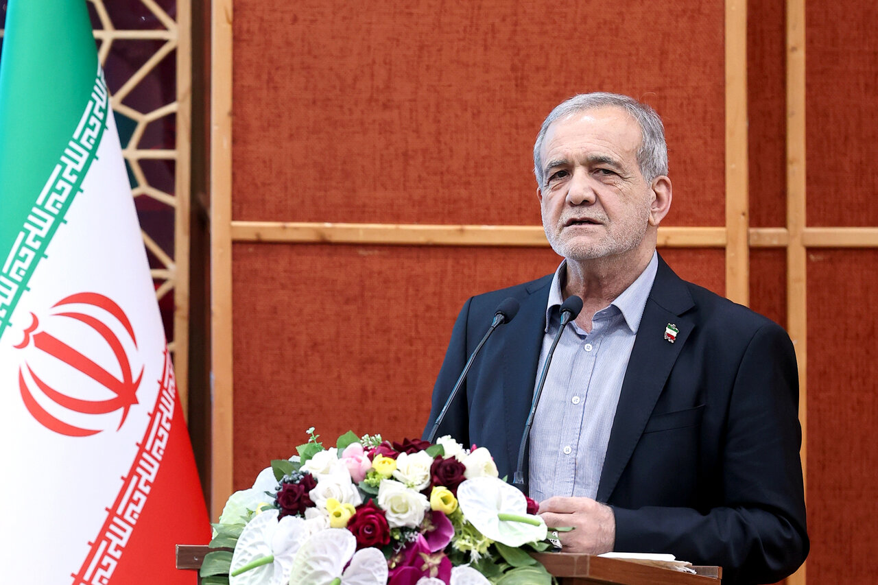 پزشکیان: بودجه سال آینده را تنها با ۲ درصد رشد بسته ایم/ مشکل انرژی با صرفه جویی حل میشود/ من هیچوقت وعده دروغ نداده و نخواهم داد پزشکیان: بودجه سال آینده را تنها با ۲ درصد رشد بسته ایم/ مشکل انرژی با صرفه جویی حل میشود/ من هیچوقت وعده دروغ نداده و نخواهم داد