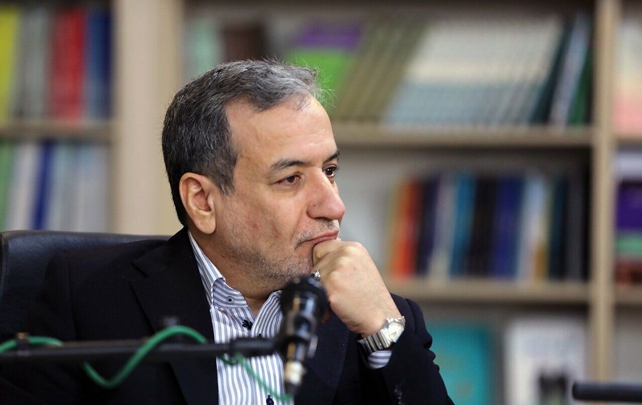 عراقچی : روسها در جریان جنگ ۱۲ روزه کمک زیادی به ما کردند/آمادهٔ مذاکره هستیم، اما نه برای دیکته نوشتن عراقچی : روسها در جریان جنگ ۱۲ روزه کمک زیادی به ما کردند/آمادهٔ مذاکره هستیم، اما نه برای دیکته نوشتن