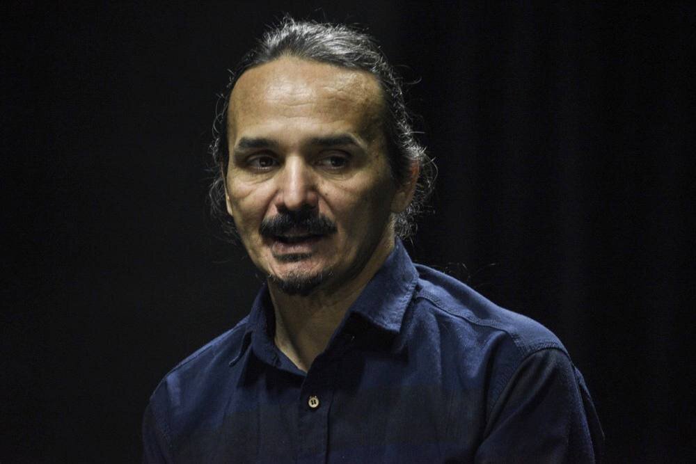 منتقدی که بعد از ۱۰ سال دوباره کارگردانی میکند/ «زنی که فقط سیگار میکشد» از ۶ آذر میآید منتقدی که بعد از ۱۰ سال دوباره کارگردانی میکند/ «زنی که فقط سیگار میکشد» از ۶ آذر میآید