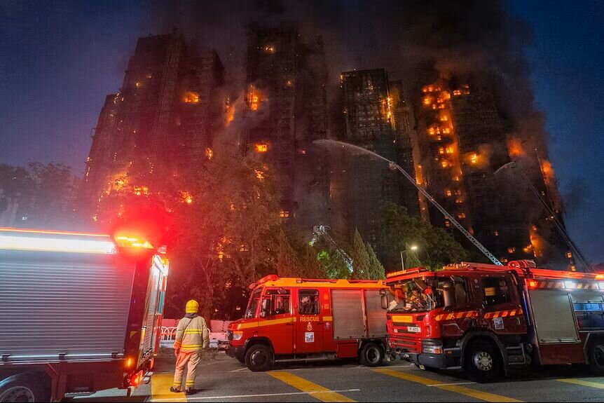 فاجعه در هنگکنگ؛ ۹۴ نفر در آتش سوختند فاجعه در هنگکنگ؛ ۹۴ نفر در آتش سوختند