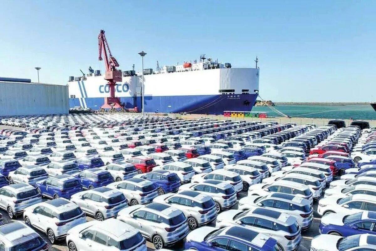 درخواست ثبت سفارش برای ۷۵ هزار دستگاه خودروی وارداتی/ ۳۱ هزار خودروی خارجی ترخیص شد درخواست ثبت سفارش برای ۷۵ هزار دستگاه خودروی وارداتی/ ۳۱ هزار خودروی خارجی ترخیص شد