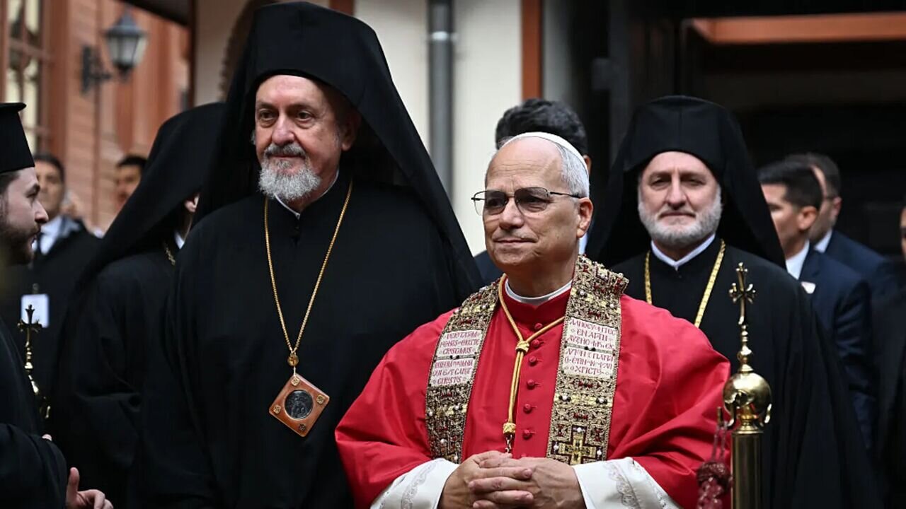 واتیکان هیچگاه علیه حزبالله موضع تقابلی نمیگیرد / پاپ لئو در چارچوب سنت واتیکان حرکت میکند؛ فرانسیس یک استثنا بود واتیکان هیچگاه علیه حزبالله موضع تقابلی نمیگیرد / پاپ لئو در چارچوب سنت واتیکان حرکت میکند؛ فرانسیس یک استثنا بود