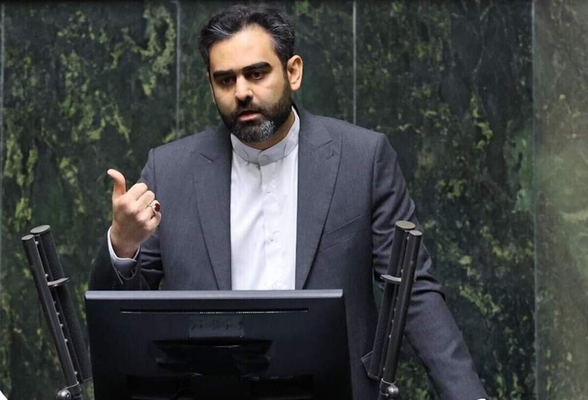 کارشناس شبکه افق خطاب به امیرحسین ثابتی: گربهصفت نباش! کارشناس شبکه افق خطاب به امیرحسین ثابتی: گربهصفت نباش!