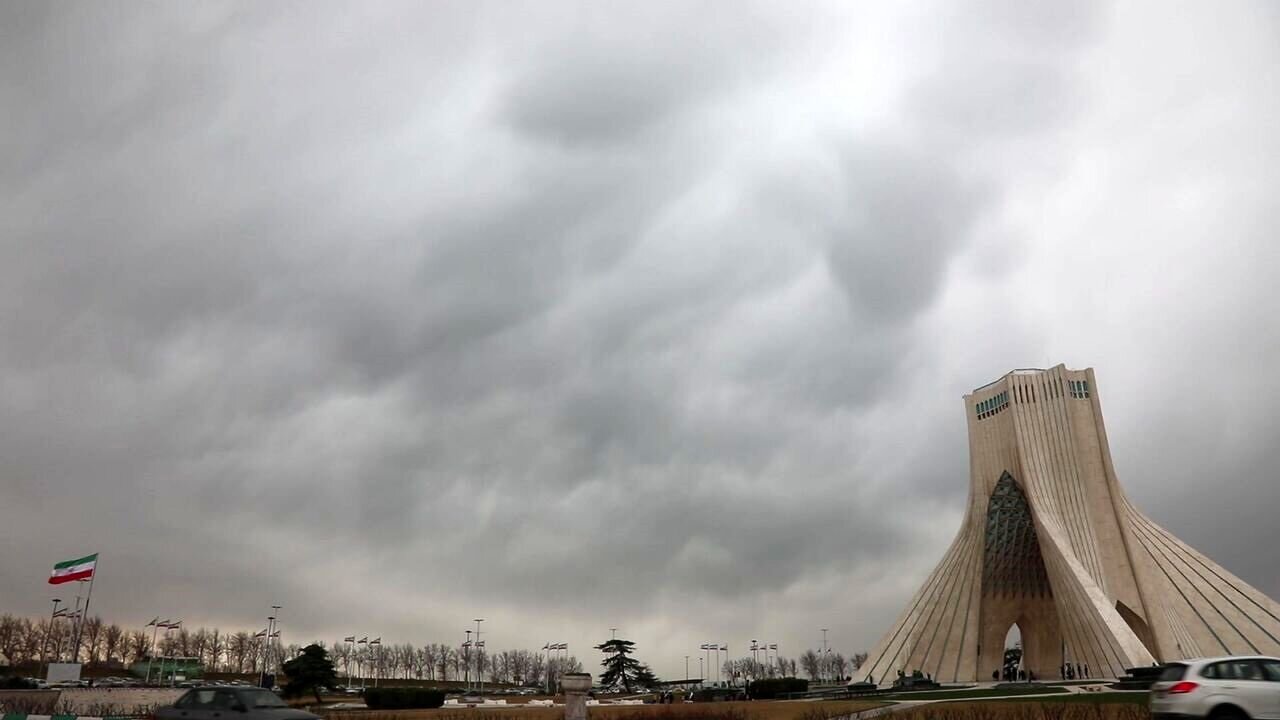 چرا ابرها در تهران نمیبارند؟/ ابرها هستند، اما باران نمیآید چرا ابرها در تهران نمیبارند؟/ ابرها هستند، اما باران نمیآید