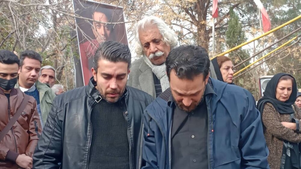خاکسپاری حمید طالقانی + عکس خاکسپاری حمید طالقانی + عکس
