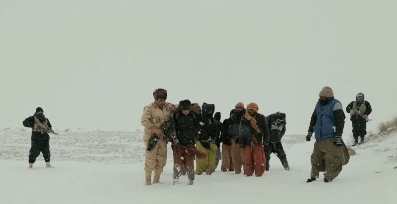 نجات ۱۶۰۰ تبعه افغانستان از برف و یخبندان/ توضیحات سخنگوی پلیس نجات ۱۶۰۰ تبعه افغانستان از برف و یخبندان/ توضیحات سخنگوی پلیس