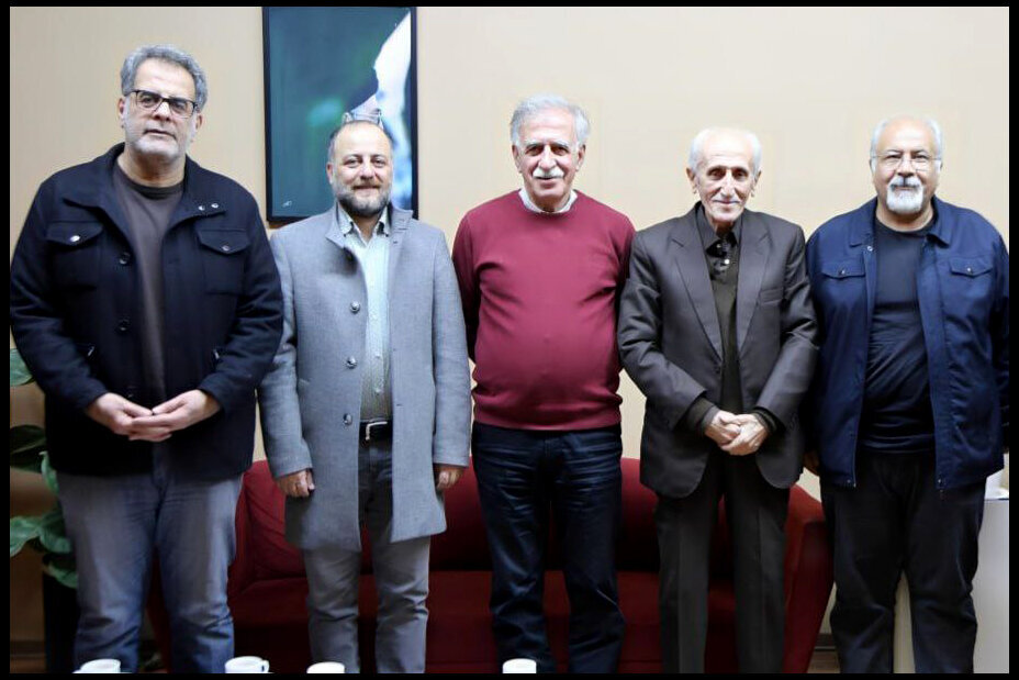 دیدار با تهیهکننده پیشکسوت در خانه سینما با ذکر چند خاطره دیدار با تهیهکننده پیشکسوت در خانه سینما با ذکر چند خاطره