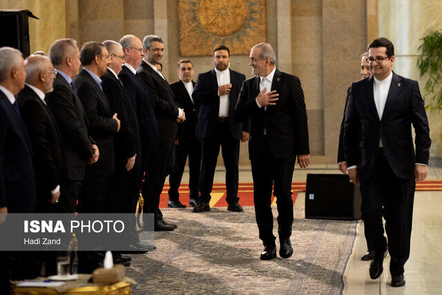 عدم دعوت ایران از کشورهای عضو اتحادیه اروپا برای شرکت در مراسم «سلام سفرا» عدم دعوت ایران از کشورهای عضو اتحادیه اروپا برای شرکت در مراسم «سلام سفرا»