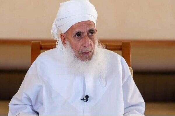 مفتی سلطنت عمان خواستار مقابله با تجاوز به خاک ایران شد مفتی سلطنت عمان خواستار مقابله با تجاوز به خاک ایران شد