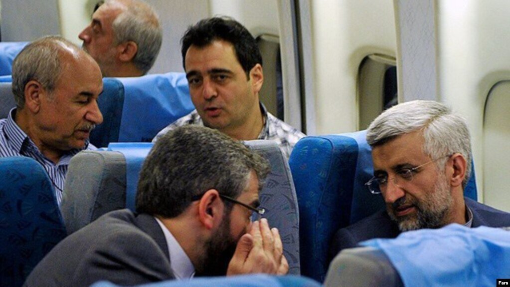 دوئل علی باقری و سعید جلیلی در شورای عالی امنیت ملی/ صندلی لرزان رئیس دولت سایه دوئل علی باقری و سعید جلیلی در شورای عالی امنیت ملی/ صندلی لرزان رئیس دولت سایه