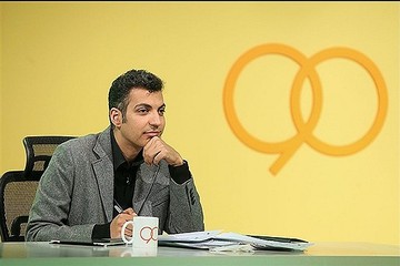 انتقاد مجری ۹۰ از گزارشگران و شبکه‌های استانی سیما/ هلی‌شات در لیگ برتر ممنوع شد!