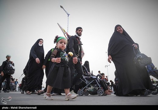 پذیرایی از زوار اربعین حسینی در مرز شلمچه