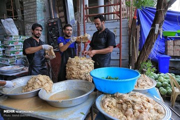 پذیرایی عراقی ها از زائران اربعین