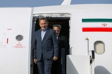 حضور اسحاق جهانگیری در راهپیمایی اربعین