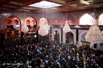 عزاداری در بین الحرمین در شب اربعین حسینی