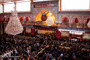 عزاداری در بین الحرمین در شب اربعین حسینی