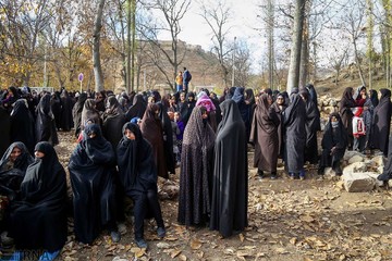 زائران پیاده چناران شهر خراسان شمالی