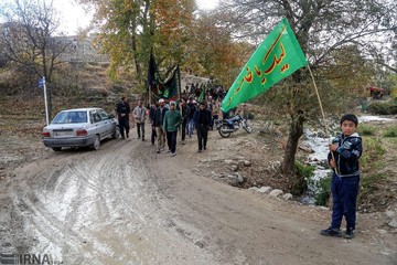 زائران پیاده چناران شهر خراسان شمالی