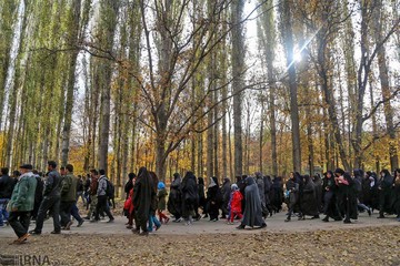 زائران پیاده چناران شهر خراسان شمالی