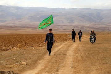 زائران پیاده چناران شهر خراسان شمالی