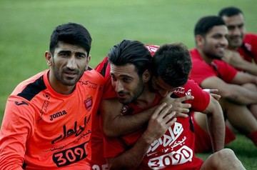 سیامک جان از شما بعید است وگرنه شجاع را که همه می‌شناسند

