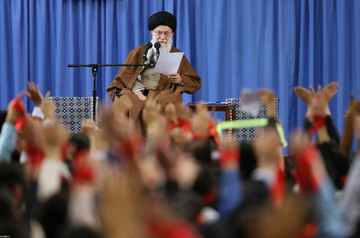 دیدار دانش‌آموزان و دانشجویان با رهبر معظم انقلاب اسلامی