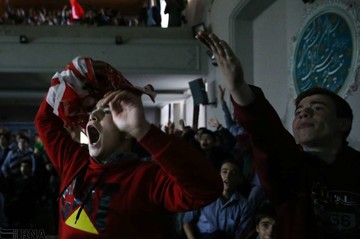 پخش بازی پرسپولیس - کاشیما آنتلرز در دبیرستان البرز تهران