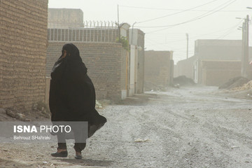 طوفان و آلودگی هوا در زابل