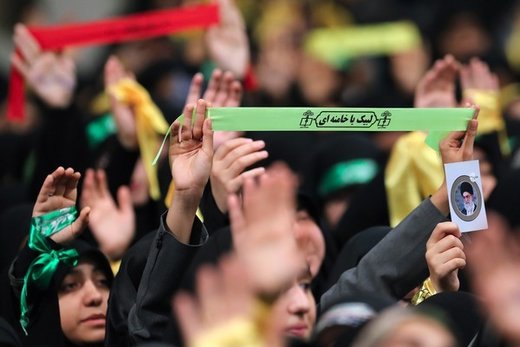 دیدار دانش‌آموزان و دانشجویان با رهبر معظم انقلاب اسلامی